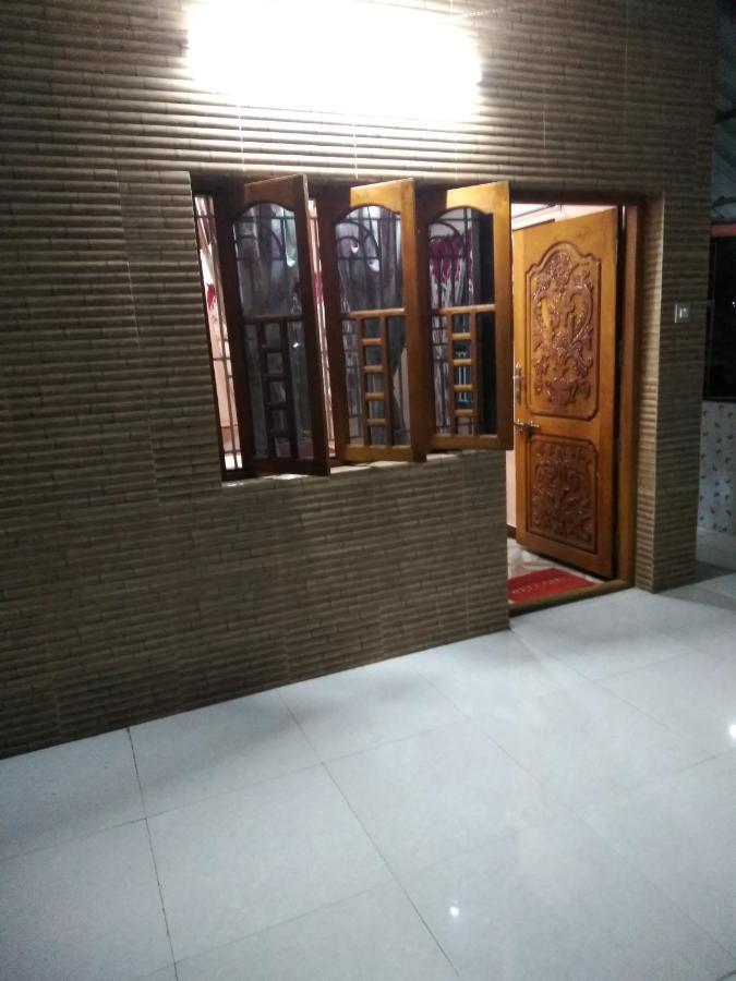 Maniis Homestay Vālpārai エクステリア 写真