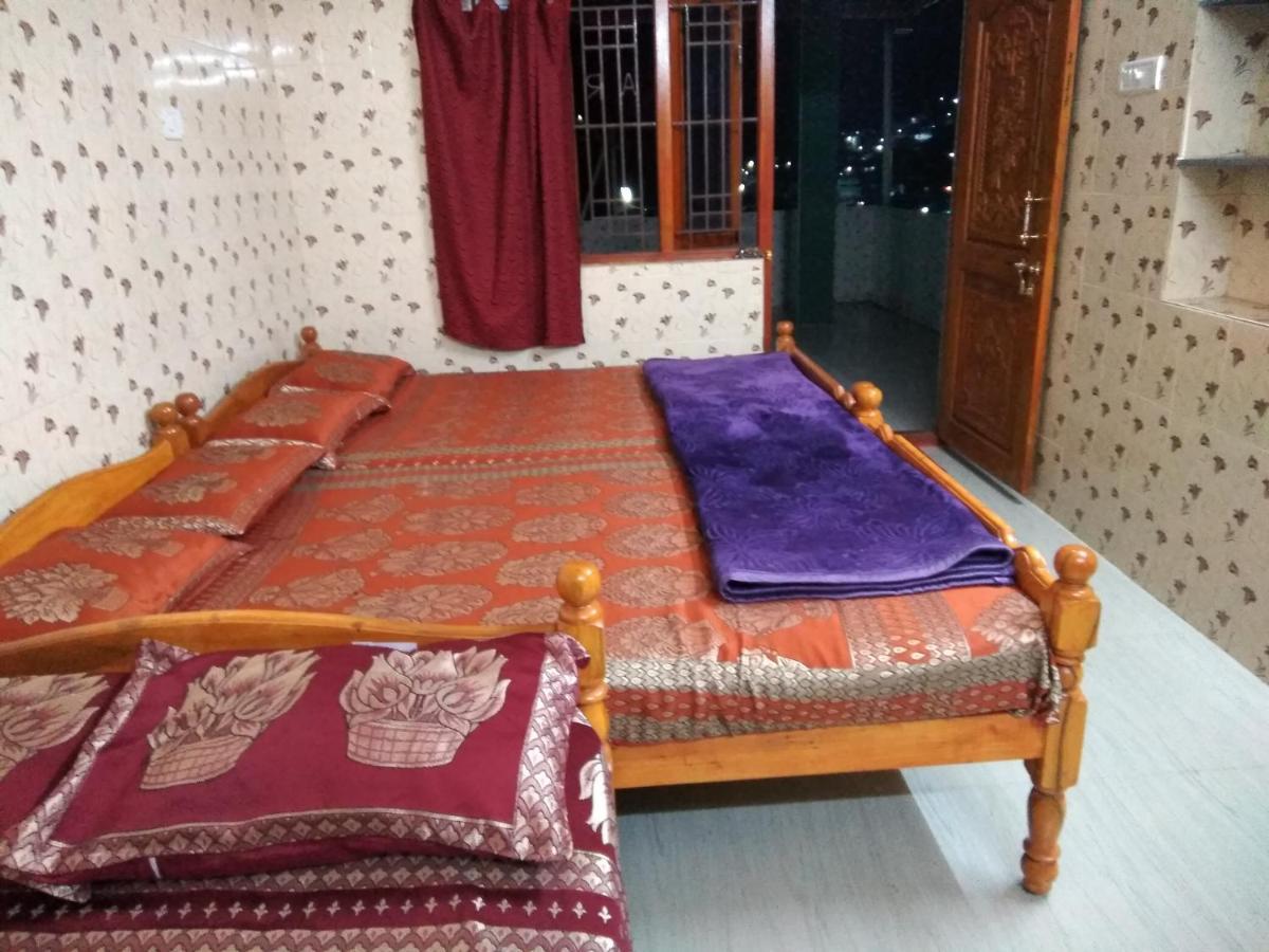 Maniis Homestay Vālpārai エクステリア 写真