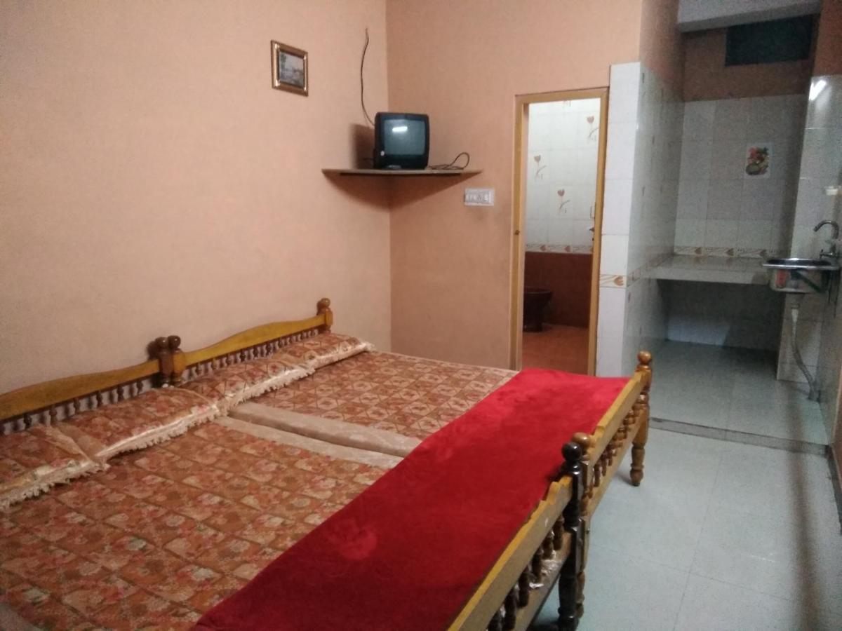 Maniis Homestay Vālpārai エクステリア 写真