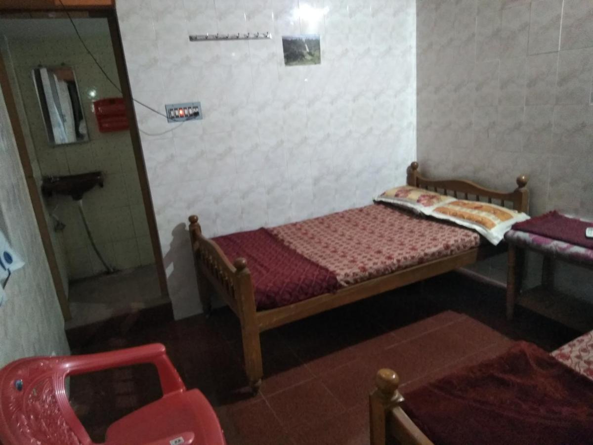 Maniis Homestay Vālpārai エクステリア 写真