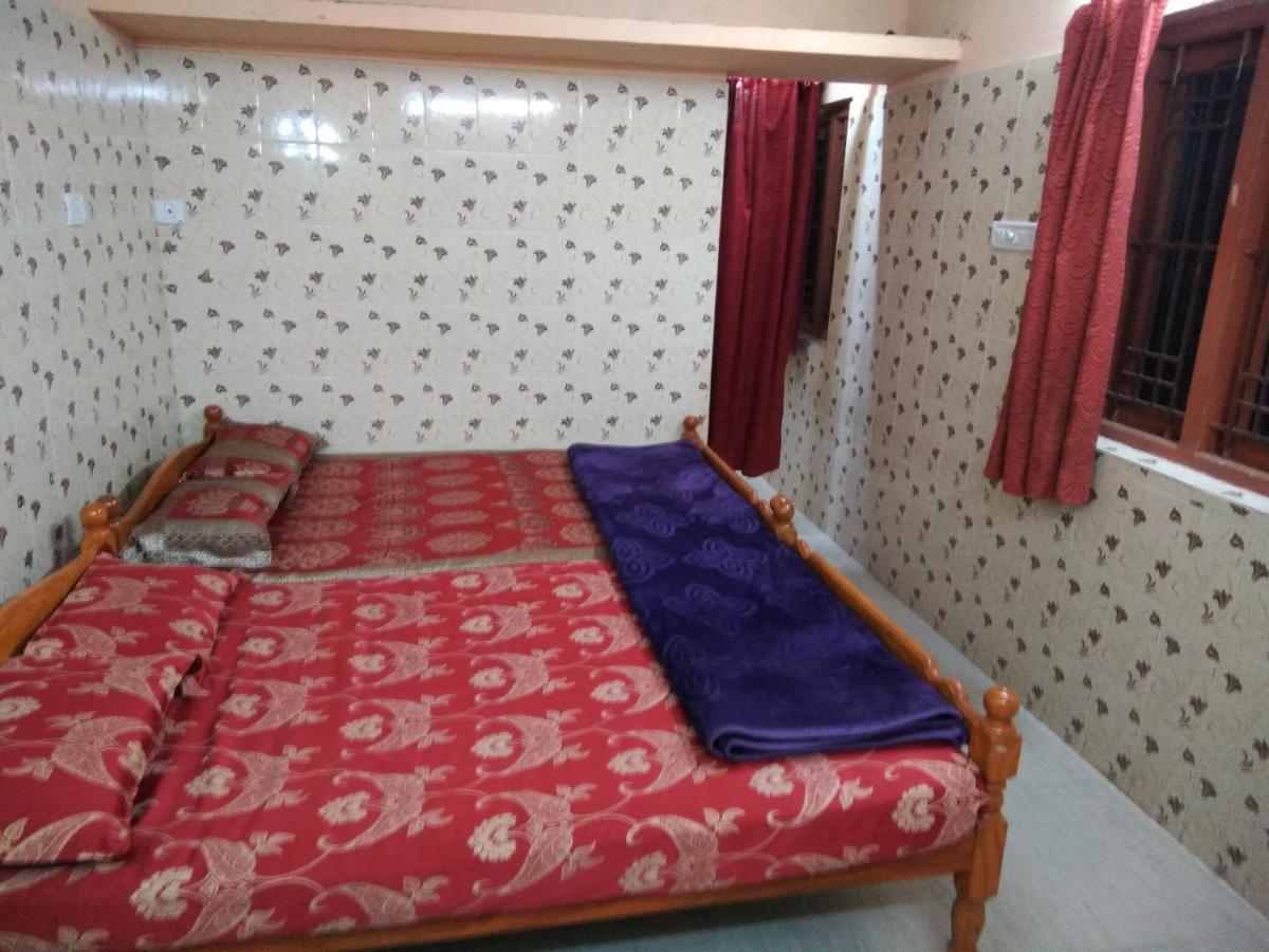 Maniis Homestay Vālpārai エクステリア 写真